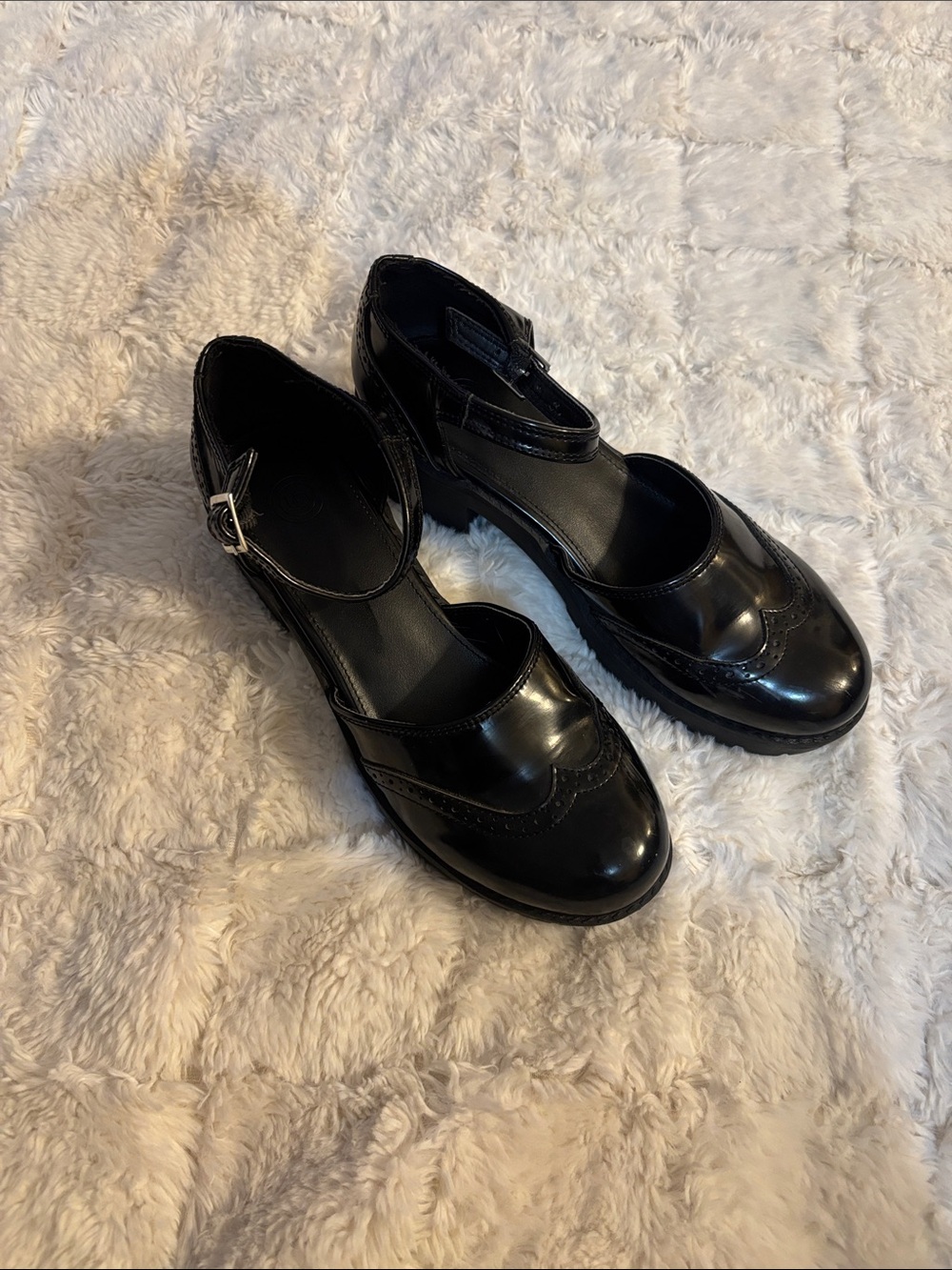 Urban outfitters black shoes